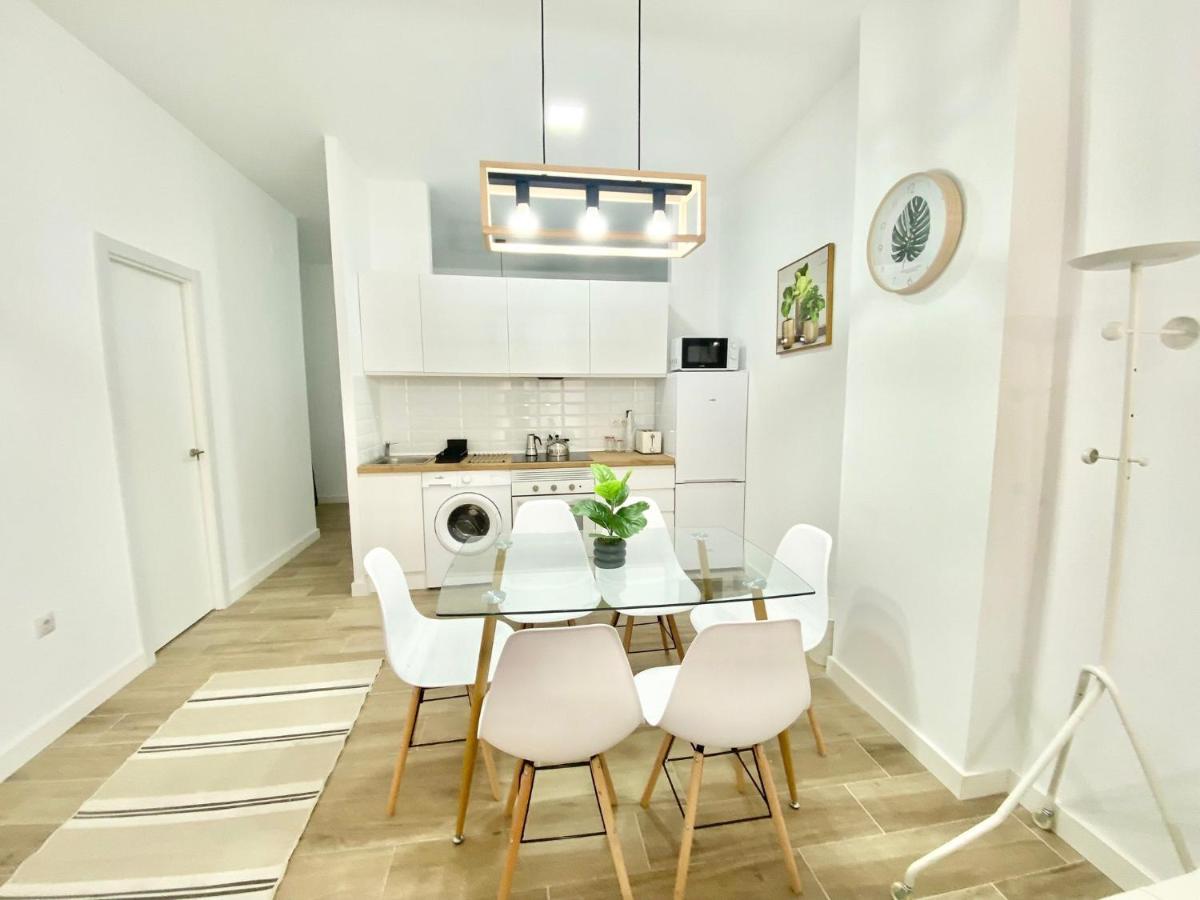 Puente Praga Aparment Daire Madrid Dış mekan fotoğraf