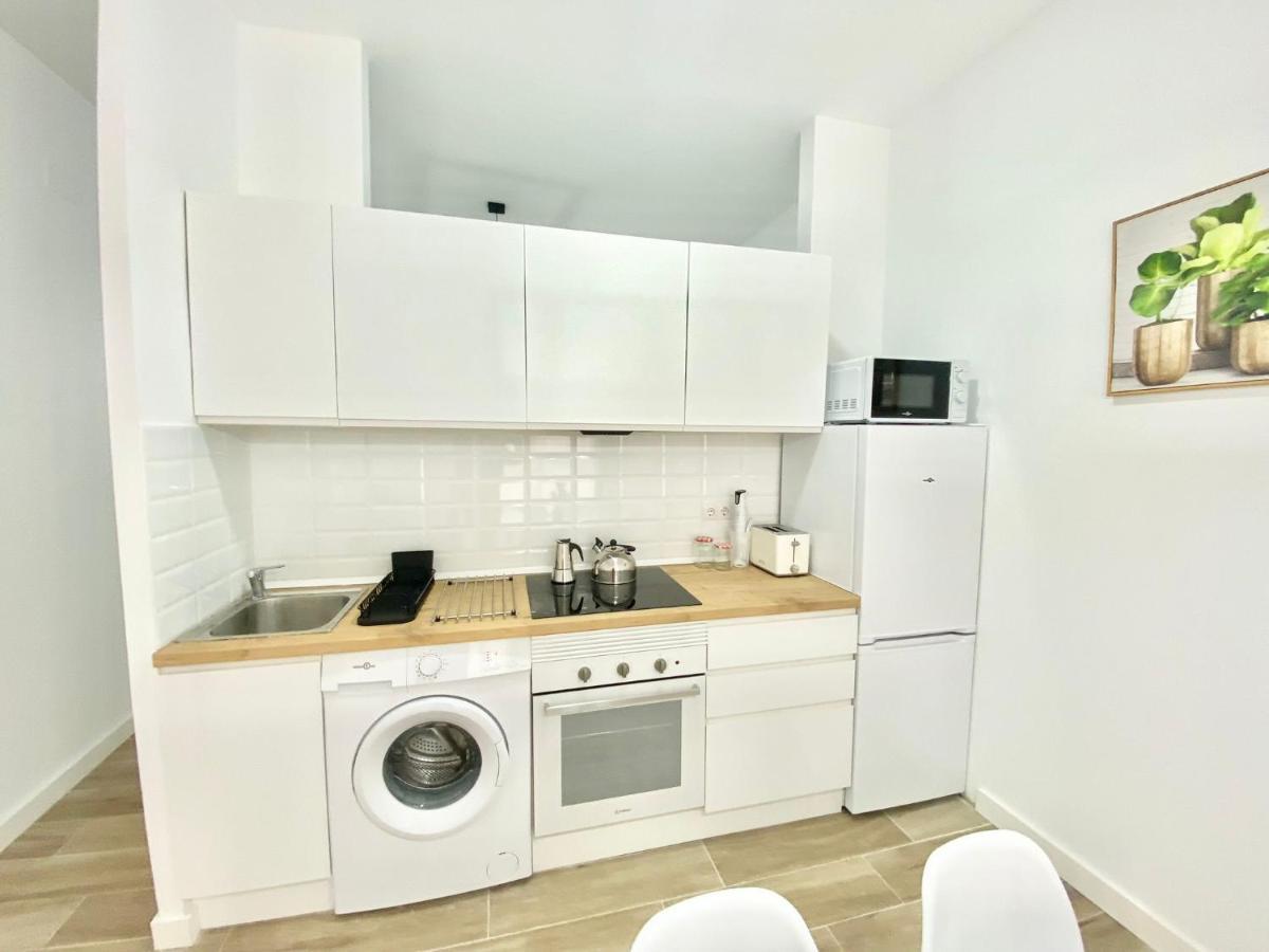 Puente Praga Aparment Daire Madrid Dış mekan fotoğraf