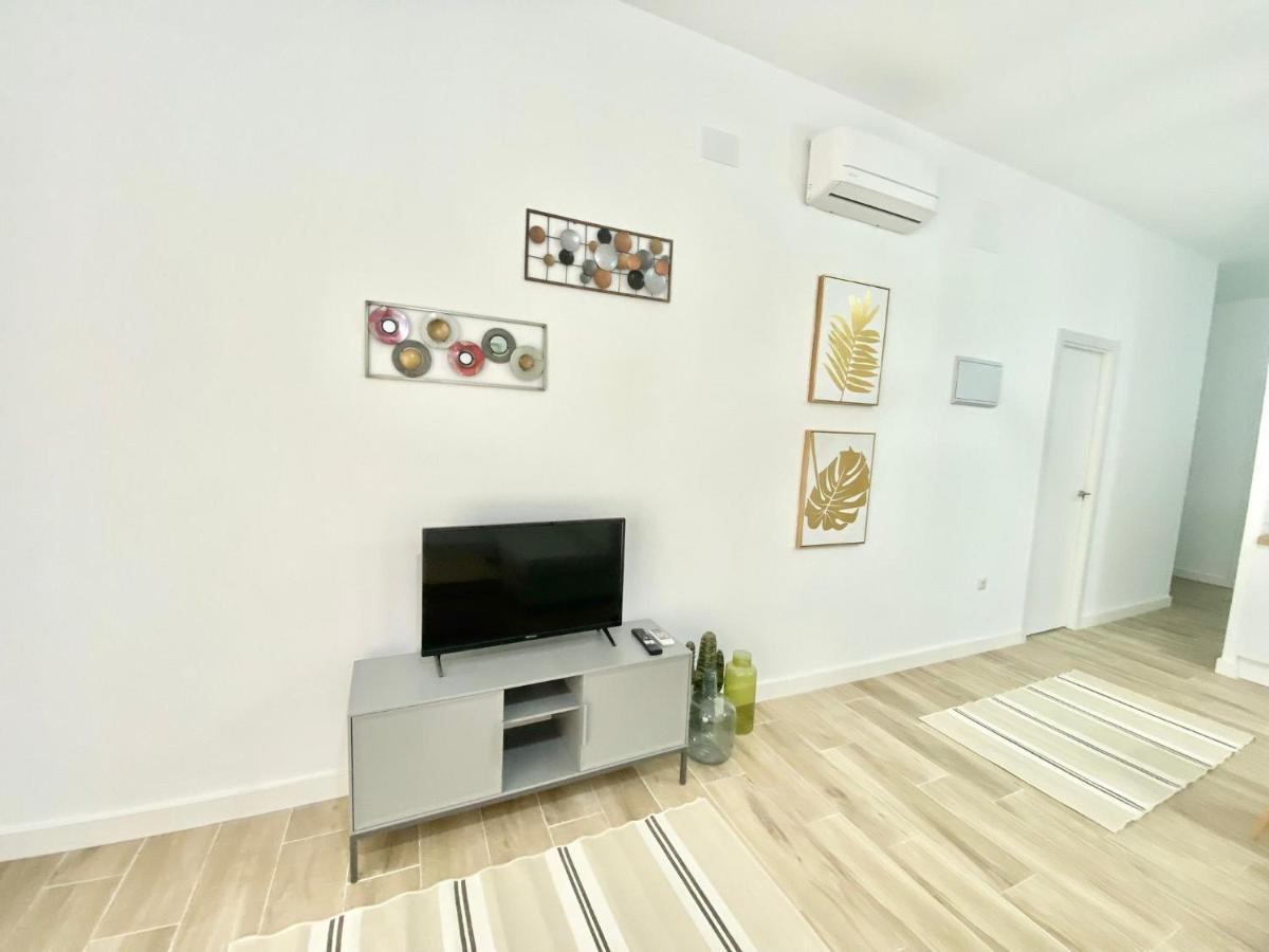 Puente Praga Aparment Daire Madrid Dış mekan fotoğraf