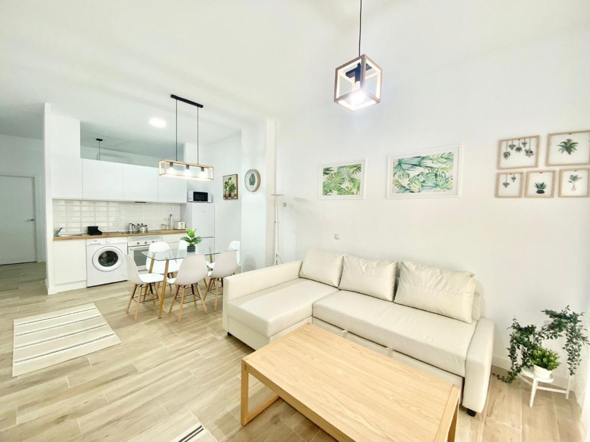 Puente Praga Aparment Daire Madrid Dış mekan fotoğraf